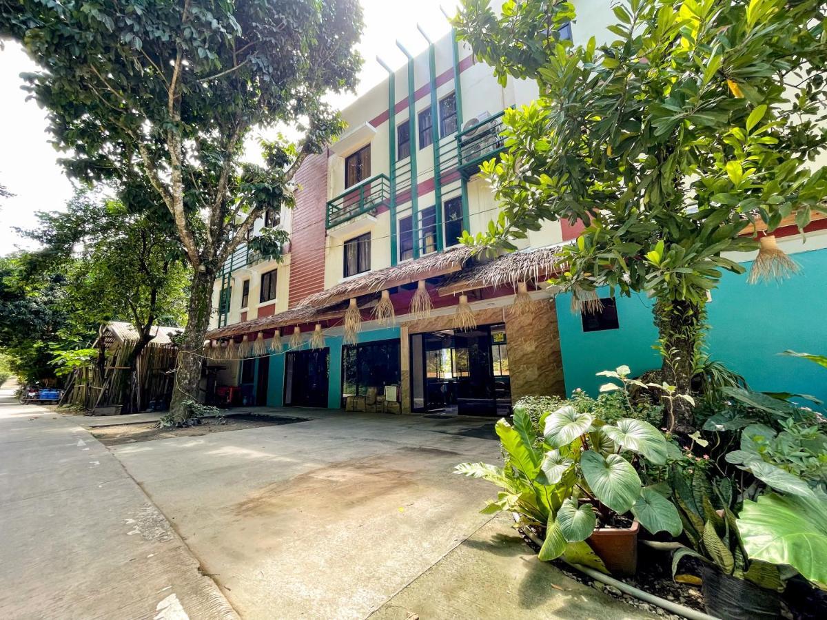 Amos Pili Tree Inn Powered By Cocotel El Nido Bagian luar foto